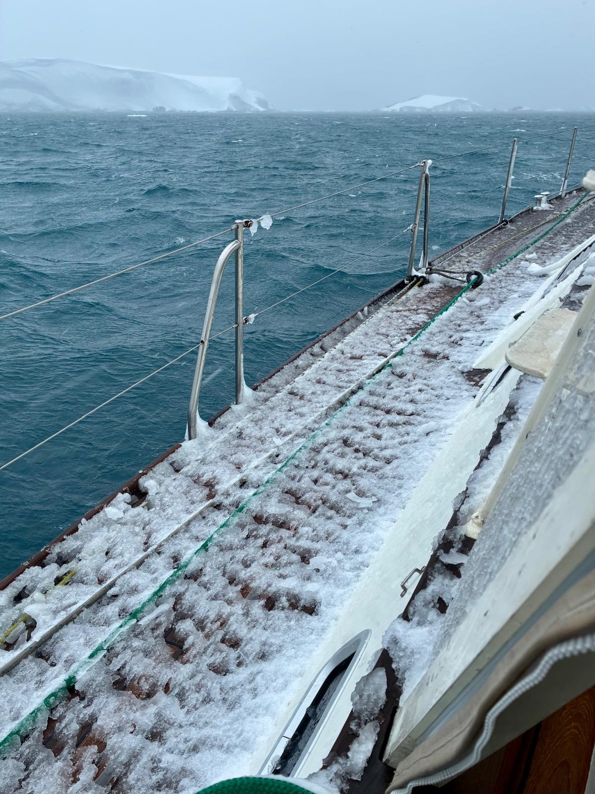 ec9f4539-ea0d-42ef-b8b1-47c3e411b2dd